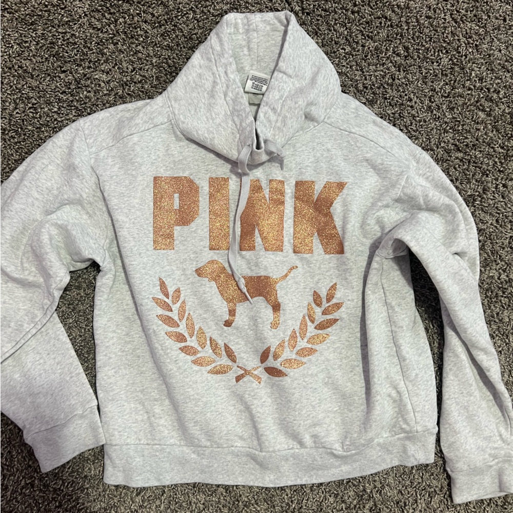 Love pink sweater